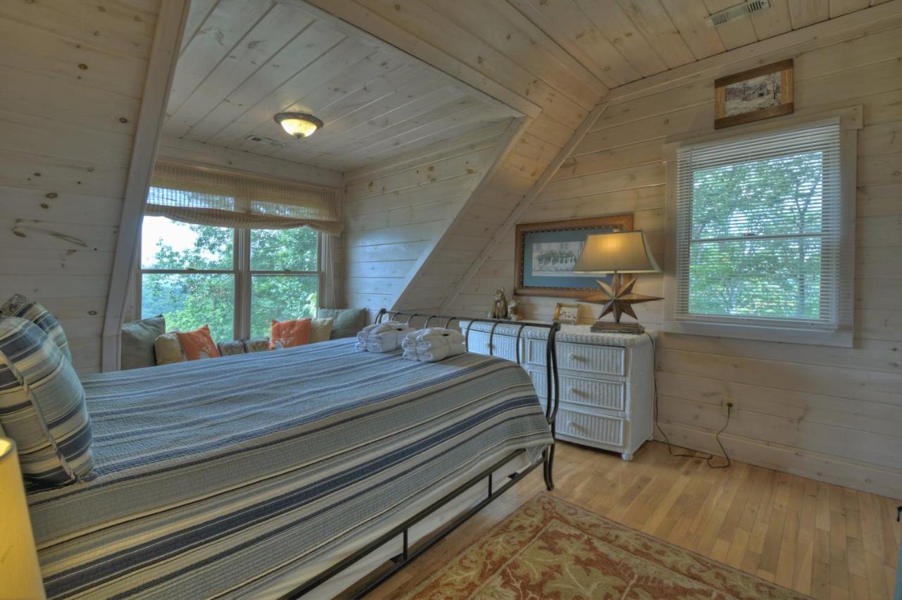 Champagne Chalet - Cuddleup Villa Morganton Eksteriør bilde