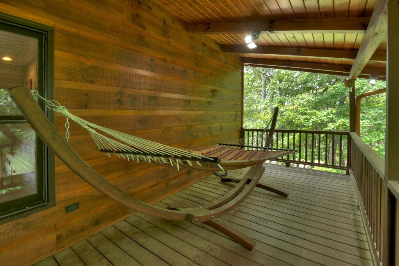 Champagne Chalet - Cuddleup Villa Morganton Eksteriør bilde